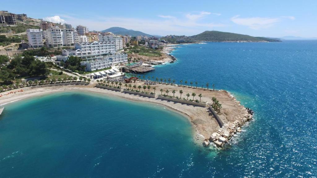 Belaire Luxury Apartment Sarande Exterior photo