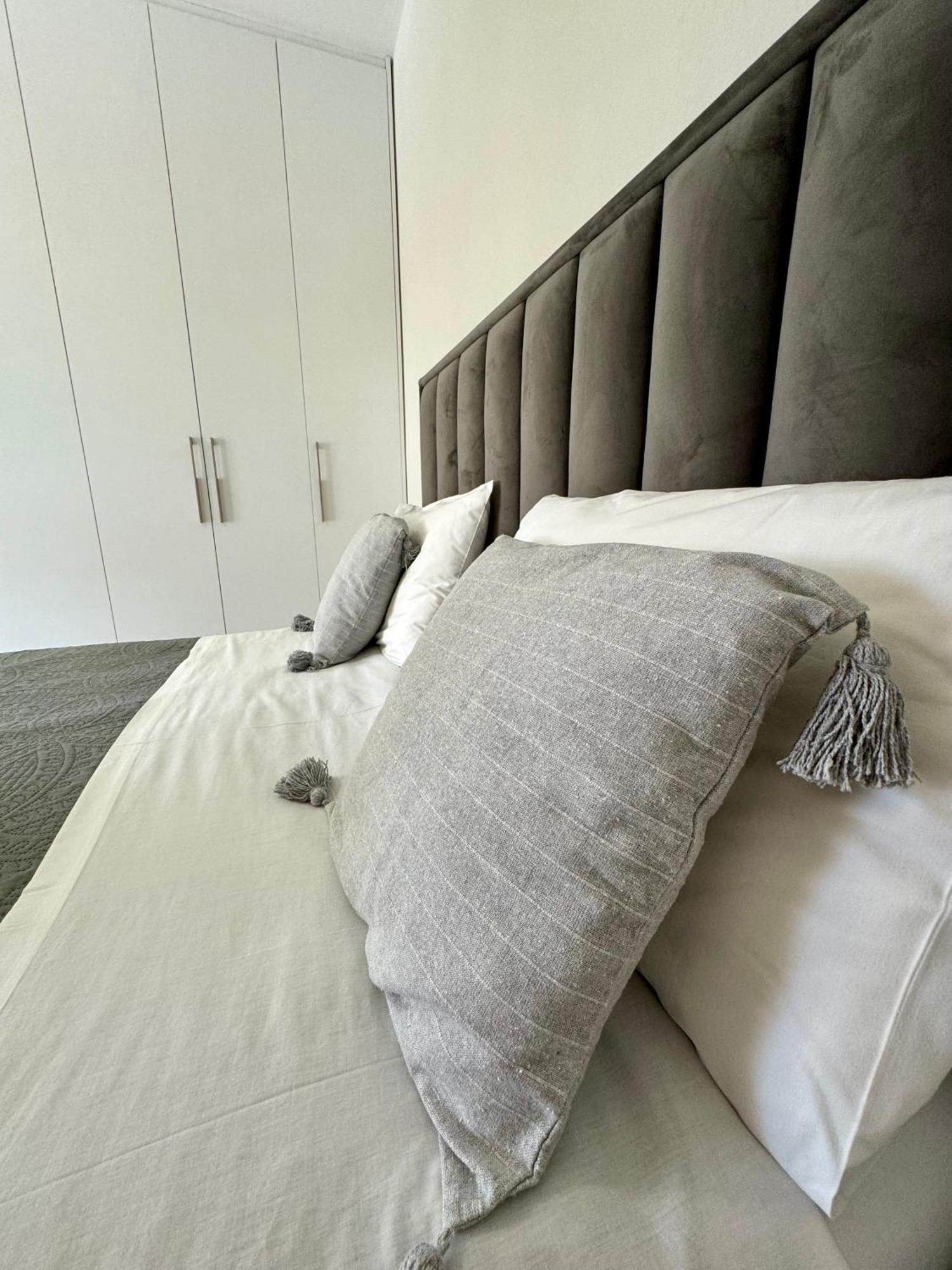 Belaire Luxury Apartment Sarande Exterior photo