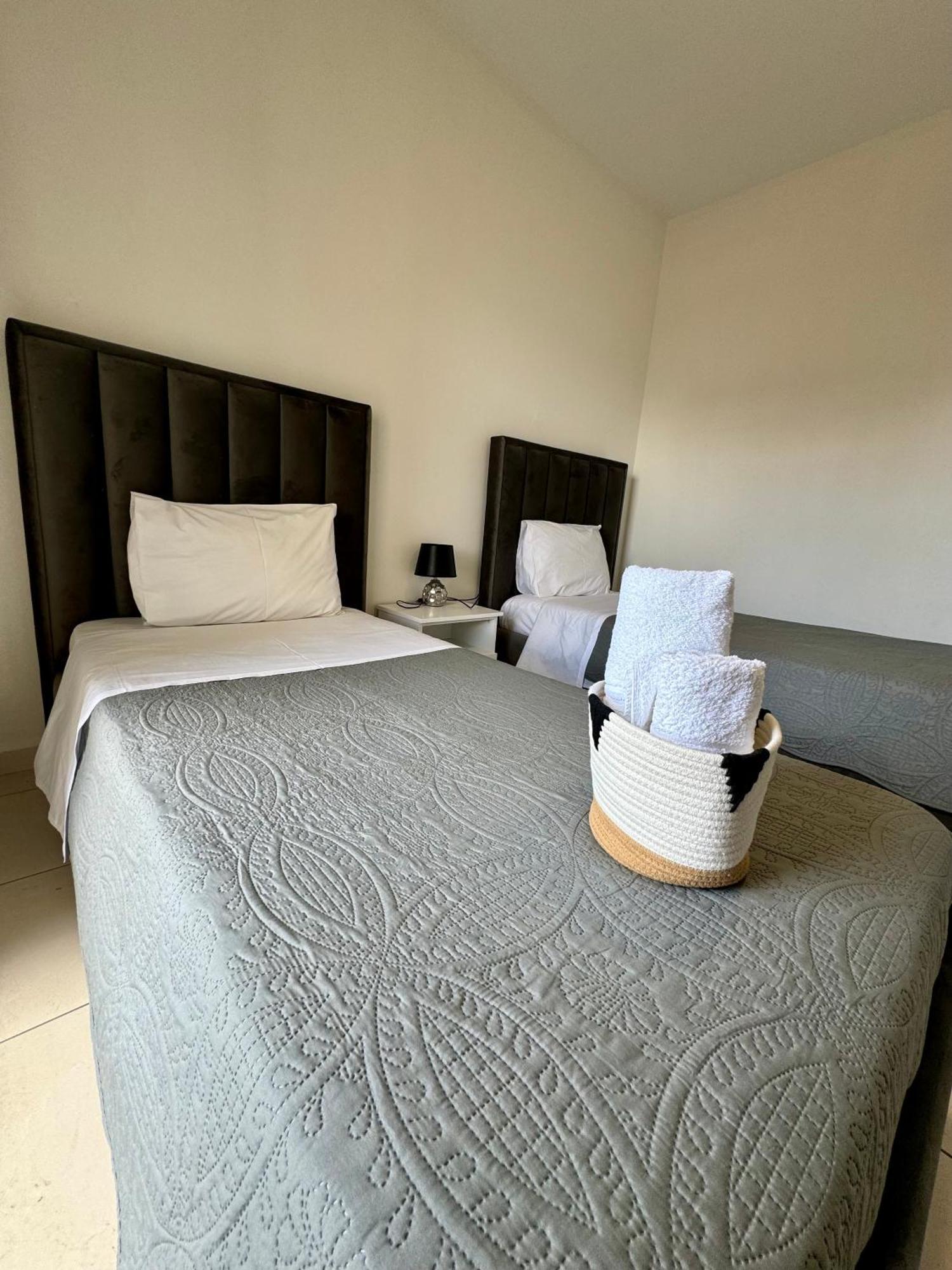 Belaire Luxury Apartment Sarande Exterior photo